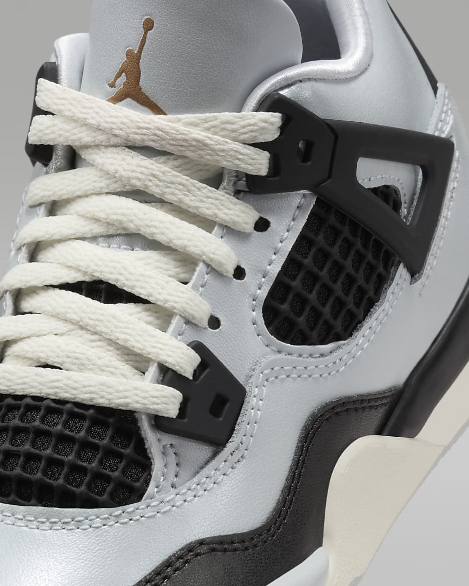 Jordan 4 Retro Little Kids Shoes. Nike